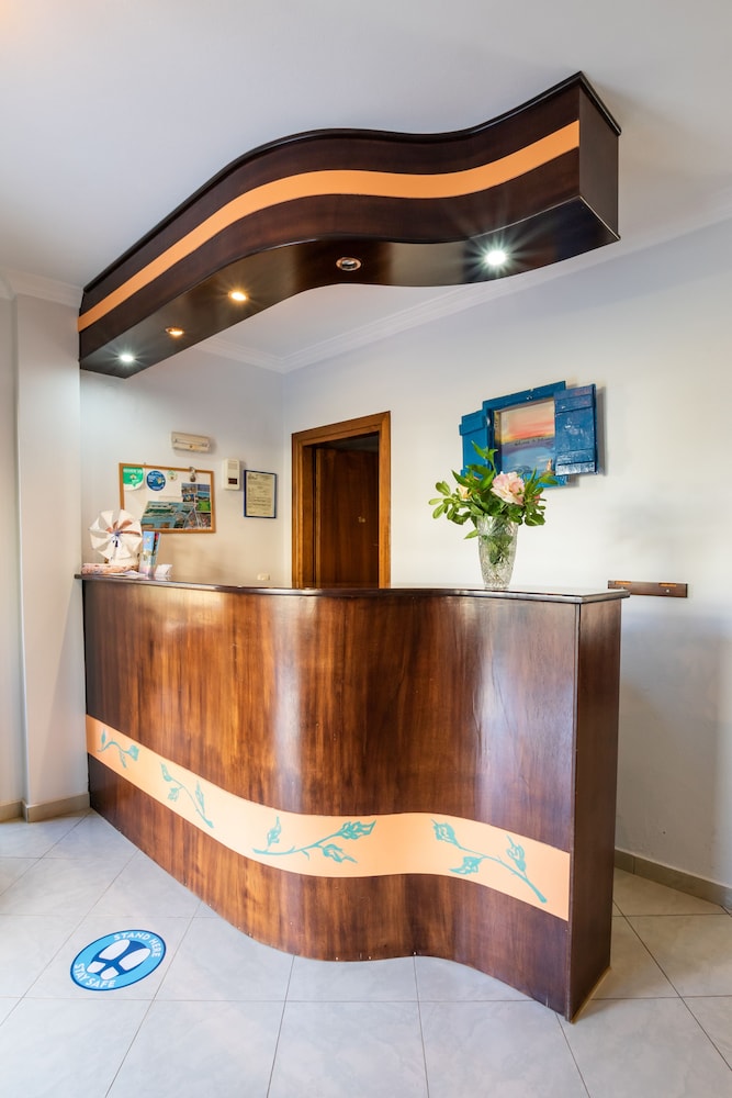 

Milano - Karpathos, Isole Greche - Dilina Studios