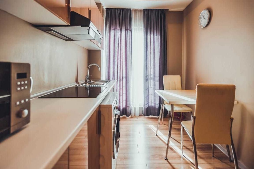 

Milano - Baku - Diplomat Suites