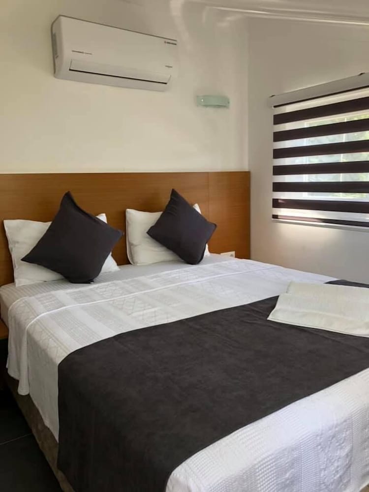 

Bologna - Göcek - AdaHan Suites Hotel Göcek