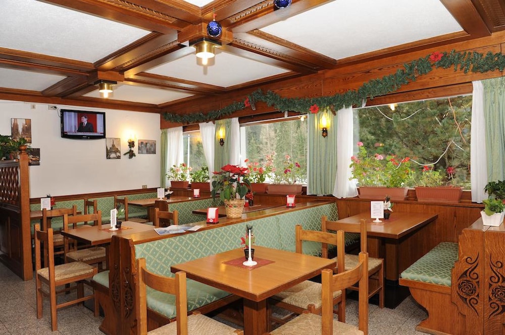 

Milano - Moena - Hotel Bucaneve