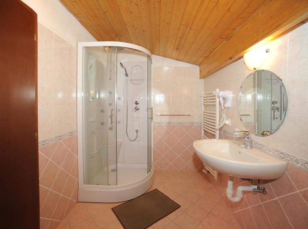 

Napoli - Vigo di Fassa - Hotel Bucaneve