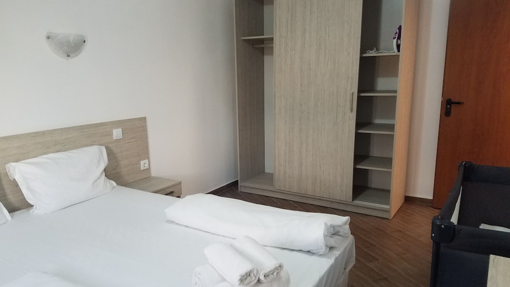

Roma - Kiten - Seagarden Villa Resort