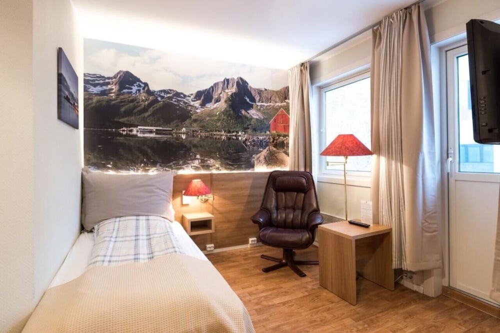 

Milano - Finnsnes - Senja Hotell