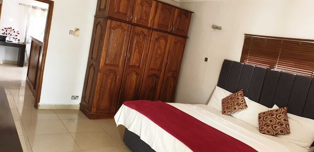 

Roma - Serekunda - Wavecrest Hotel Gambia- Apartments