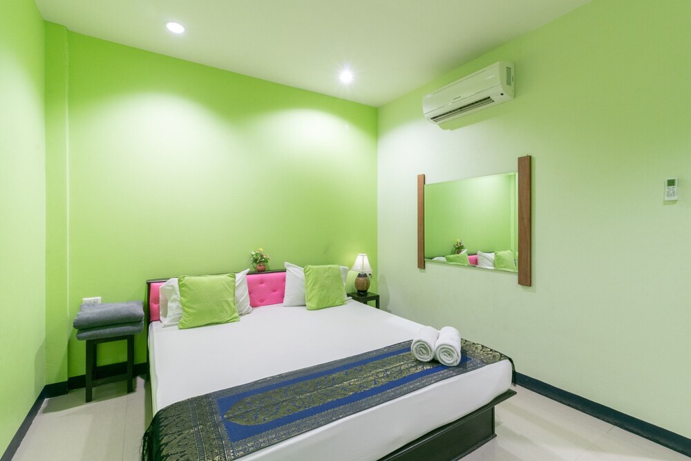 

Roma - Phuket Town - Chaiyo Resort
