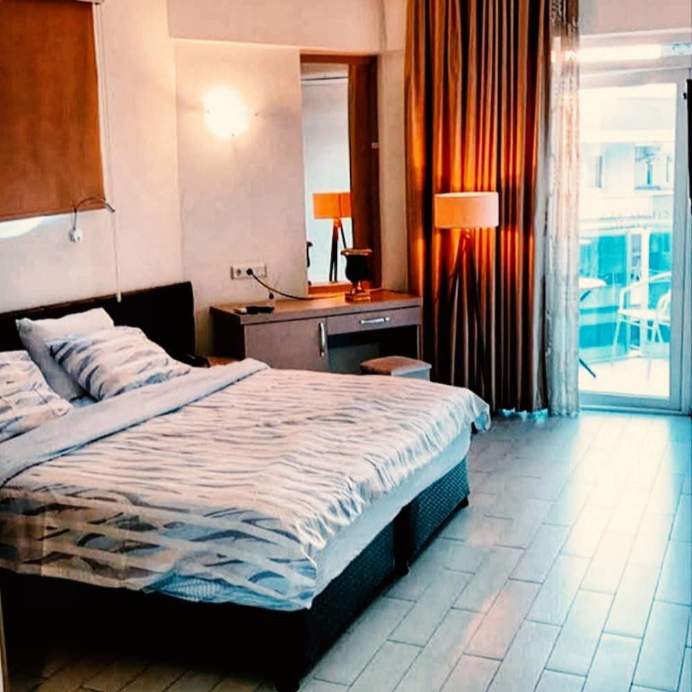 

Verona - Konaklı - Cleopatra City Hotel