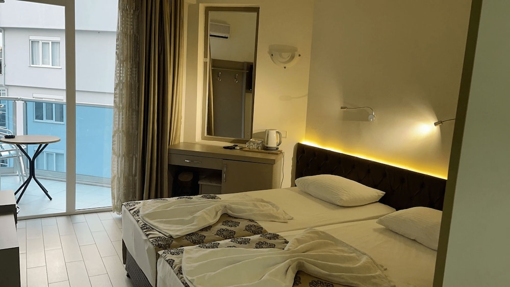 

Roma - Konaklı - Cleopatra City Hotel