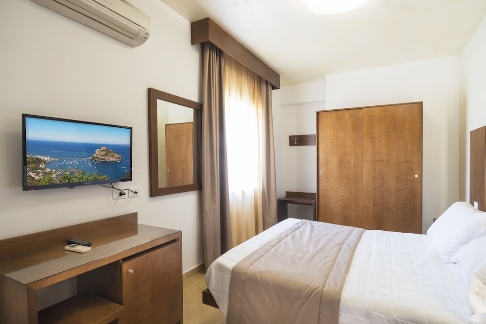 

Milano - Ischia - Casthotels Bristol Terme