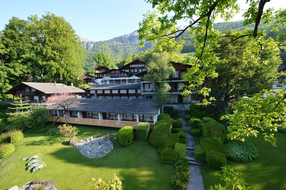 

Milano - Brienz - Hotel Lindenhof by Crossworld AG