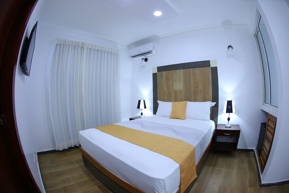 

Napoli - Boca Chica - Hotel Vicentina