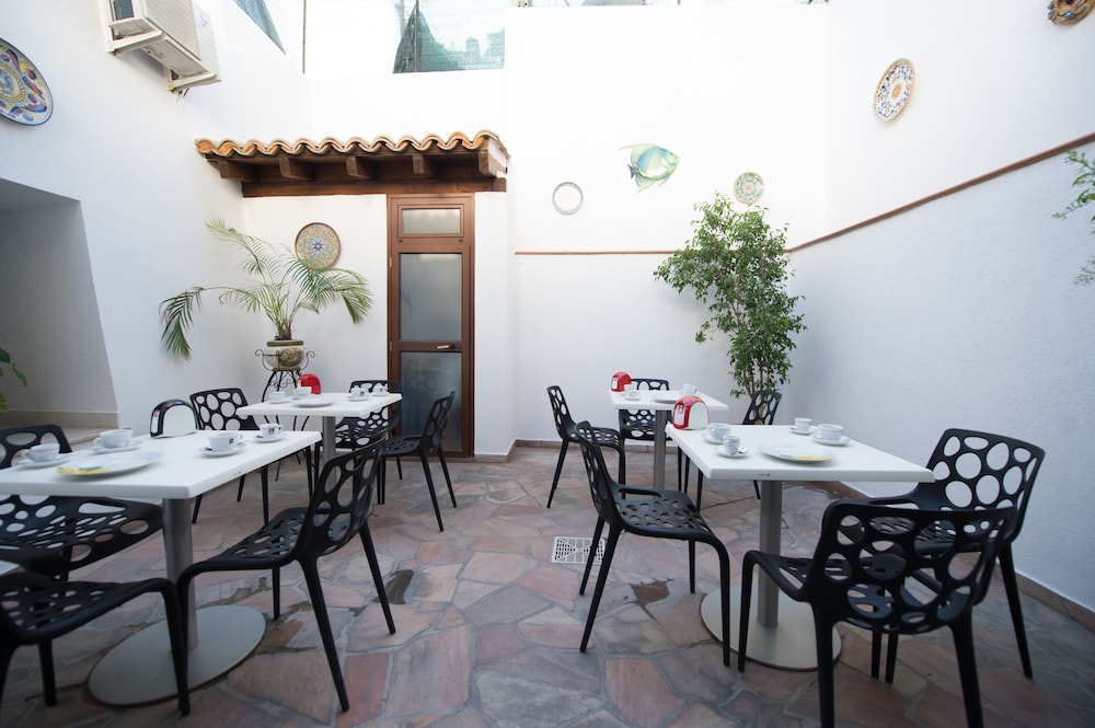

Forlì - Sciacca - Hotel Aliai
