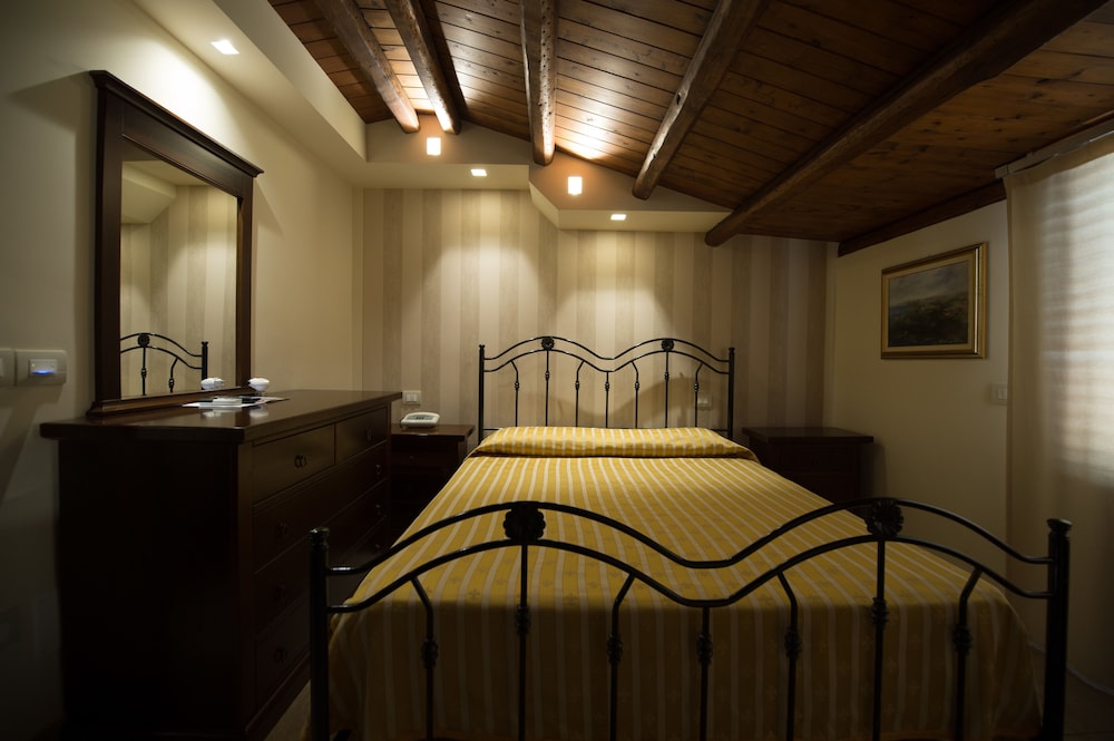 

Bari - Sciacca - Hotel Aliai