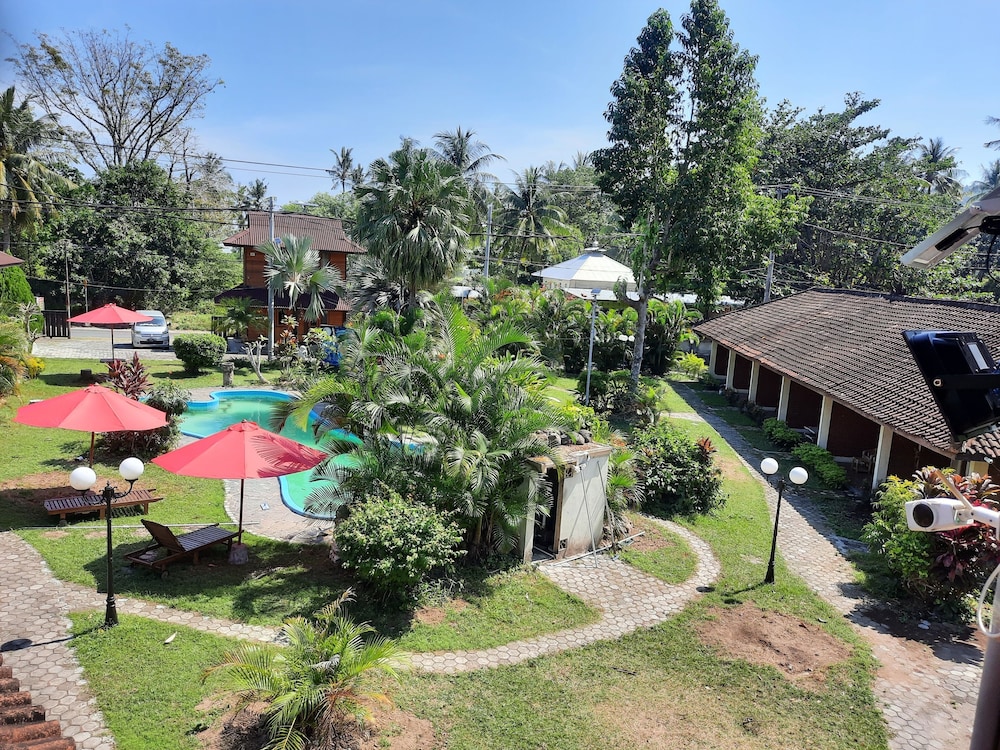 

Roma - Senggigi - Hotel Besar Bulan Baru - Senggigi