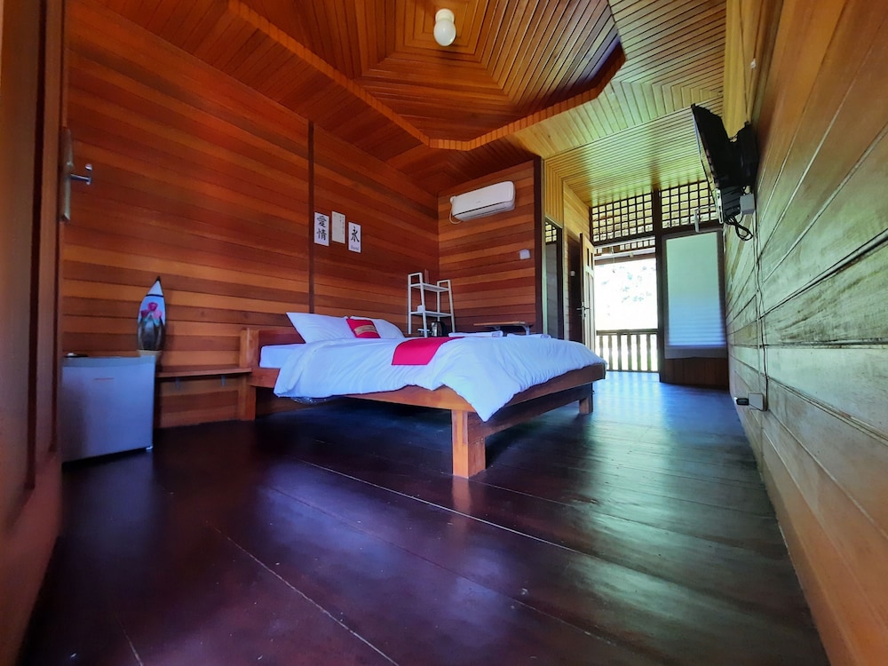 

Roma - Senggigi - Hotel Besar Bulan Baru - Senggigi