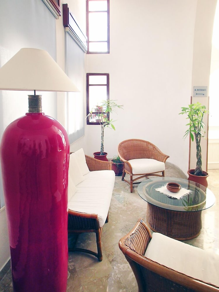 

Roma - Pantelleria - Cossyra Hotel
