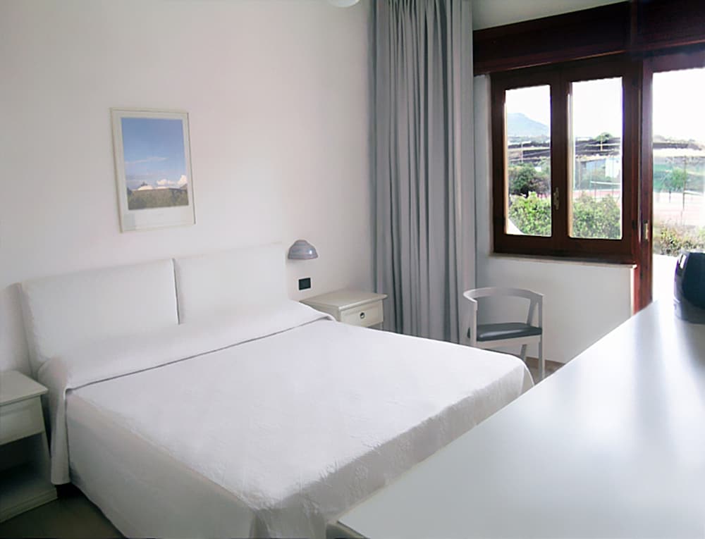 

Palermo - Pantelleria - Cossyra Hotel