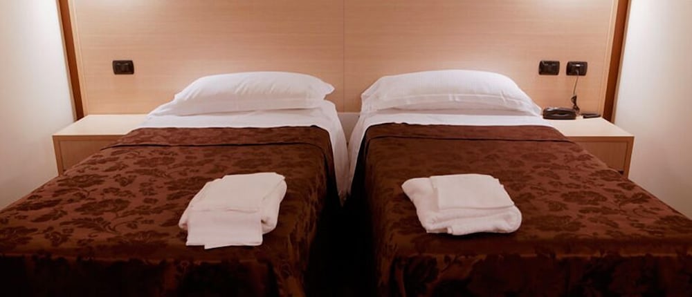 

Milano - Lamezia Terme - Hotel Sogni D'Oro Airport