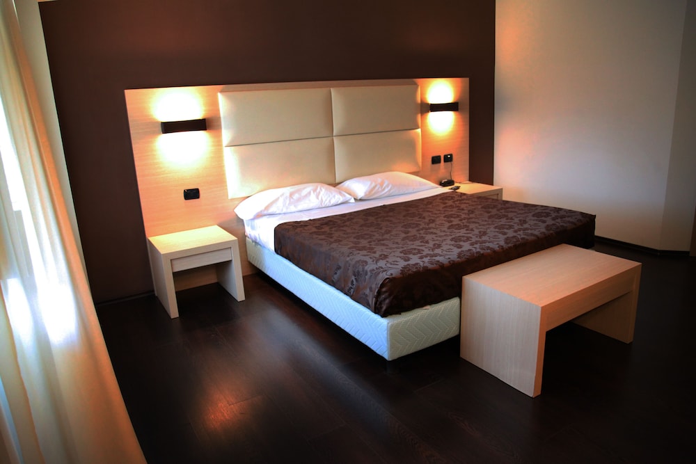 

Catania - Lamezia Terme - Hotel Sogni D'Oro Airport