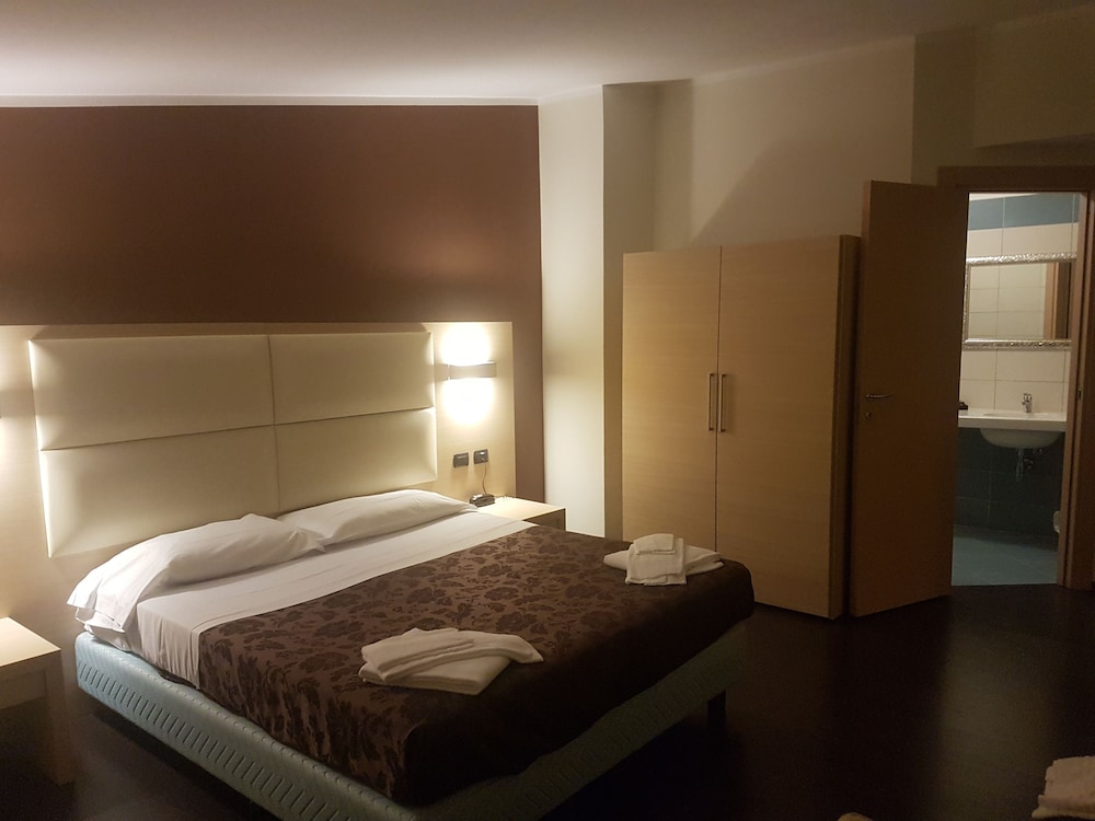 

Roma - Lamezia Terme - Hotel Sogni D'Oro Airport