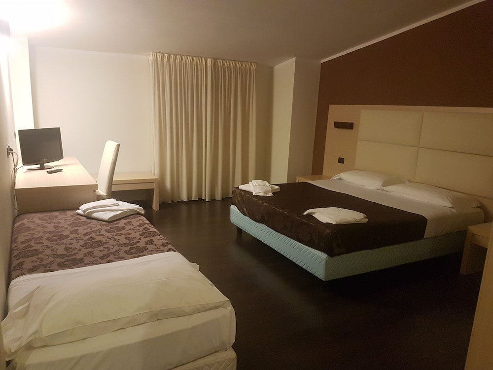 

Roma - Lamezia Terme - Hotel Sogni D'Oro Airport