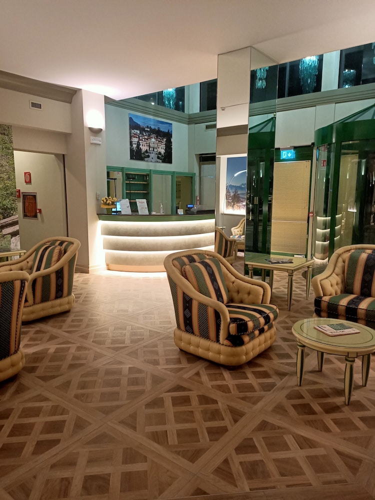 

Catania - Varese - Crystal Hotel Varese