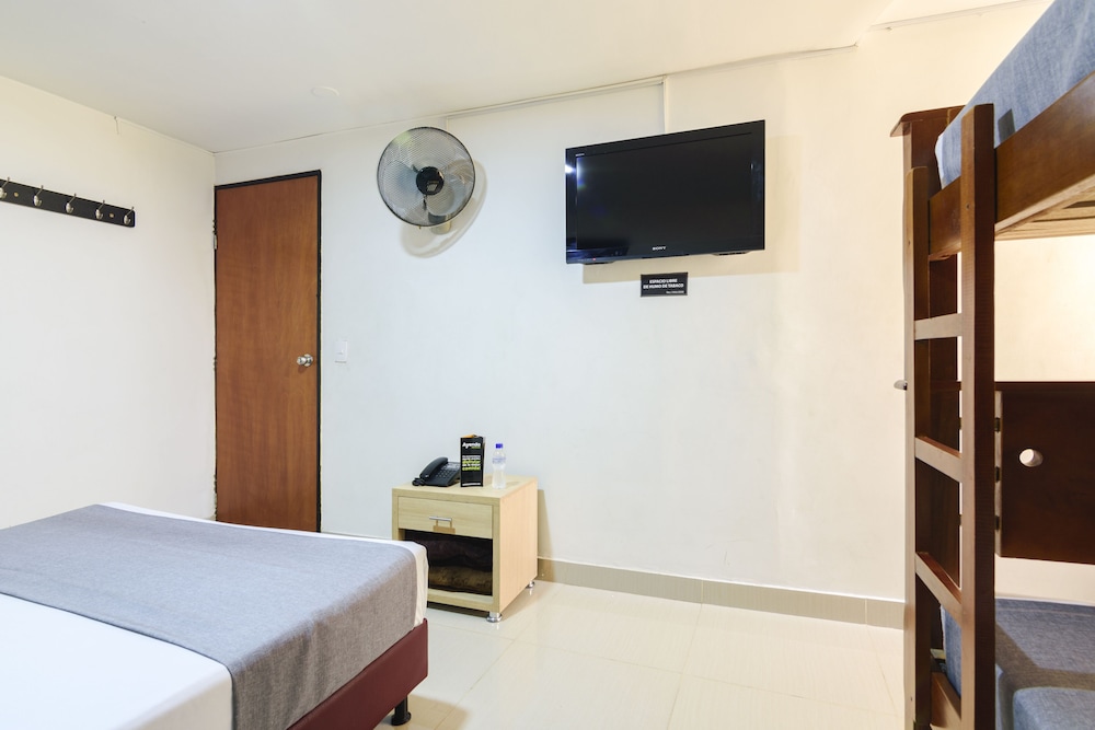 

Roma - Medellin - Hotel Colombia Avenida