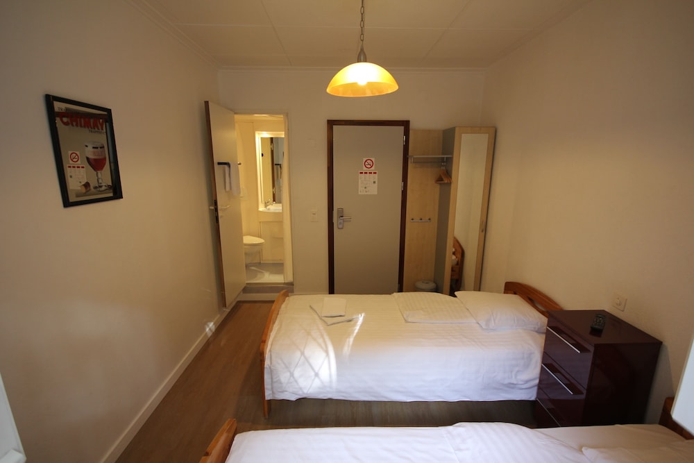

Milano - Montreux - Hotel Abaca