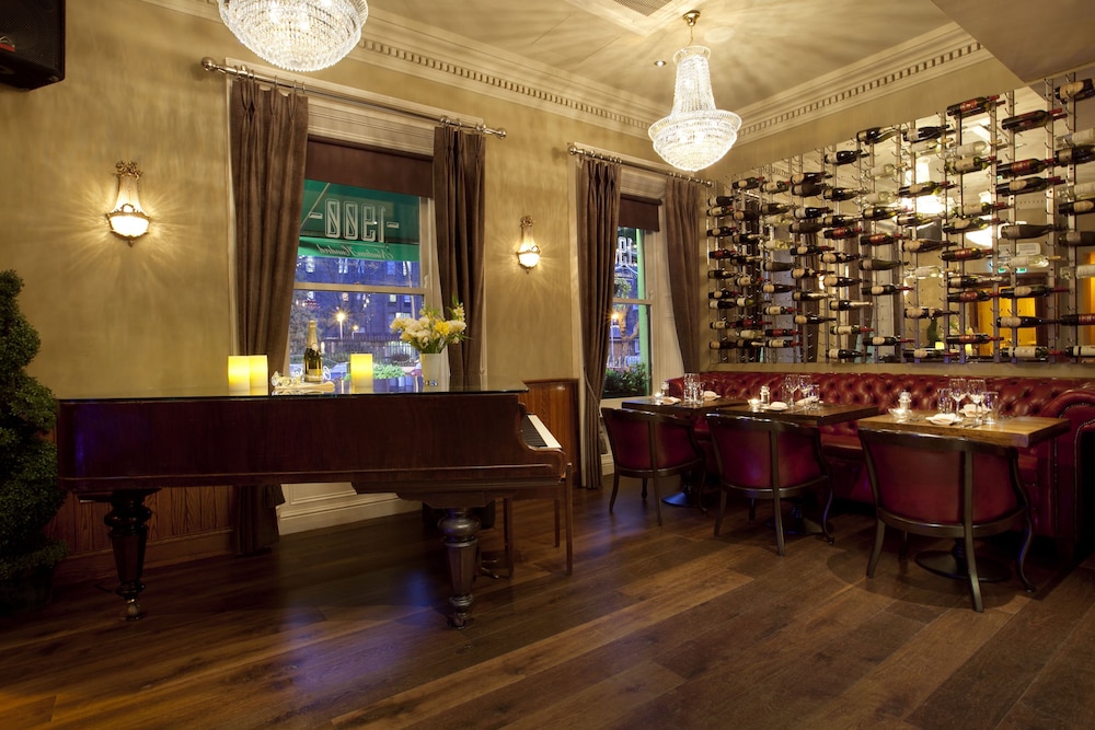 

Roma - Tallaght - Harcourt Hotel
