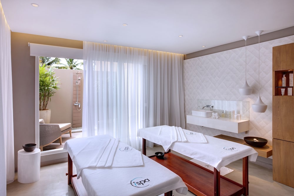 

Milano - Port Chambly - The Address Boutique Hotel