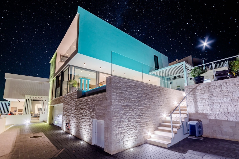 

Roma - Sutivan, Brazza - Luxury Villa Soleil with Swimming Pool