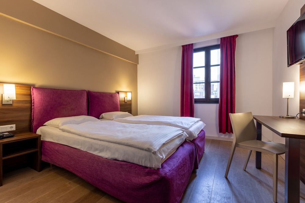 

Napoli - Anversa - Trip Inn Eden Antwerpen
