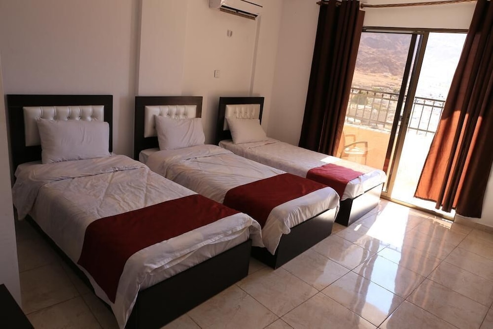 

Cagliari - Aqaba - Weekend Hotel