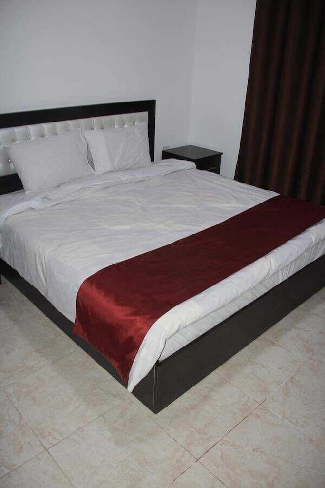 

Napoli - Aqaba - Weekend Hotel