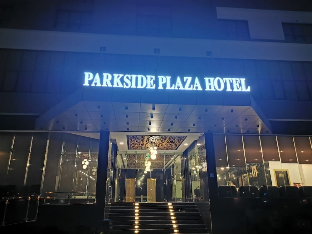 

Roma - ‘Udhaybah - Parkside Plaza Hotel - Muscat