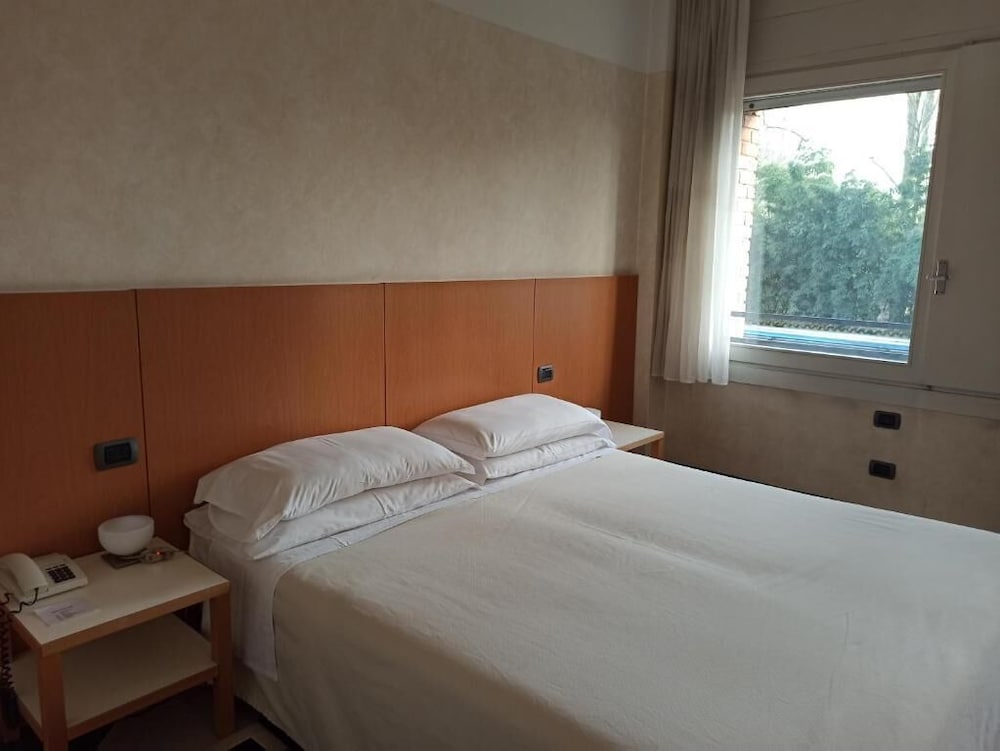 

Palermo - Sesto San Giovanni - Residence Hotel Siloe