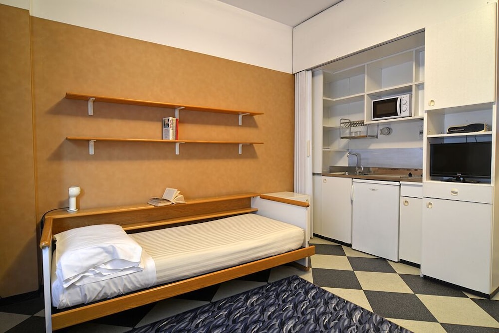 

Salerno - Milano - Residence Hotel Siloe