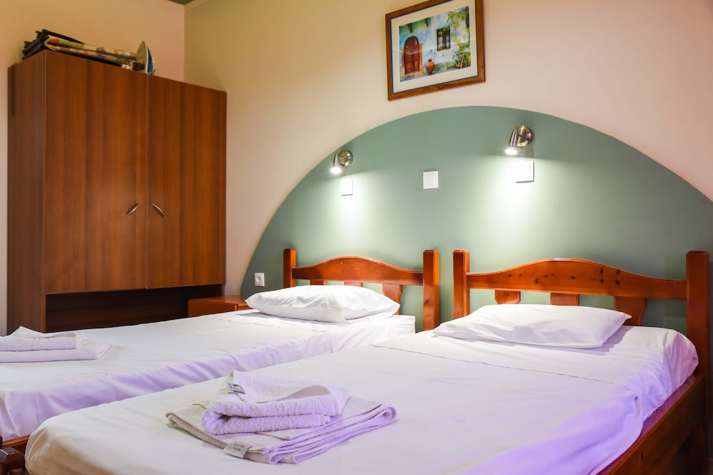 

Roma - Kéfalos - Chrysoula Hotel