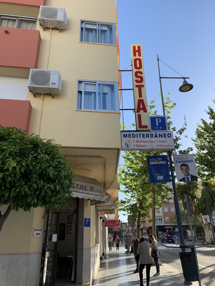 

Milano - Vélez-Málaga - Hostal Mediterraneo