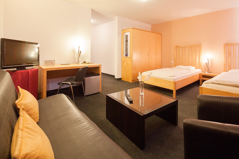 

Napoli - Wesseling - Bonprix Hotel