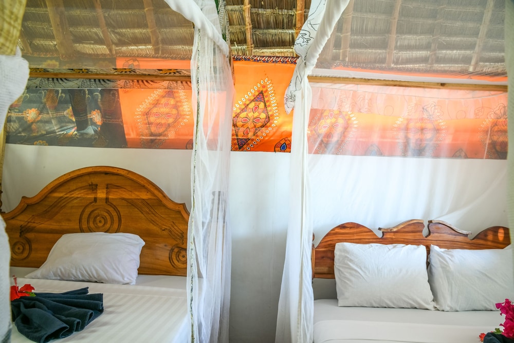 

Napoli - Nungwi, Zanzibar - Zanzi Rest Bungalow