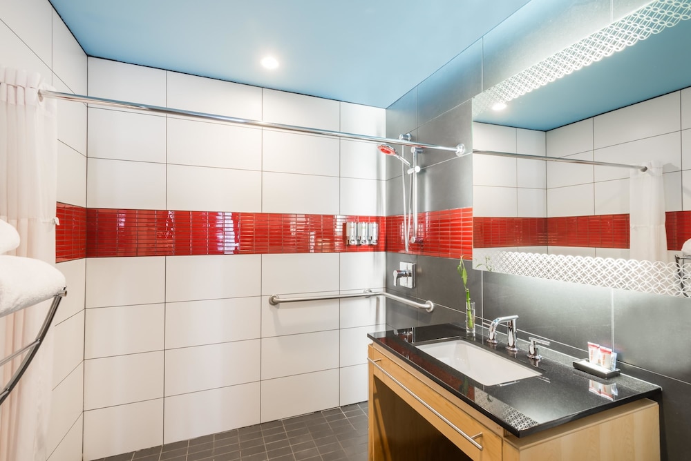 

Roma - Union City (NJ) - Tryp by Wyndham New York City Times Square South