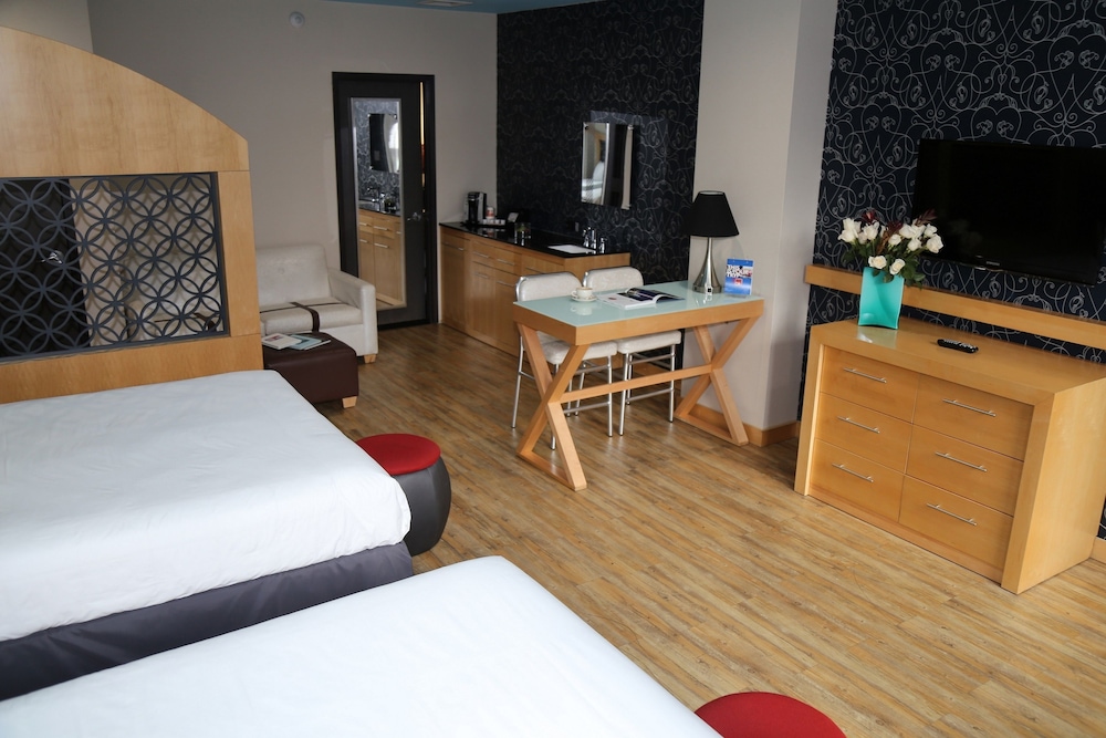 

Torino - Long Island City - Tryp by Wyndham New York City Times Square South