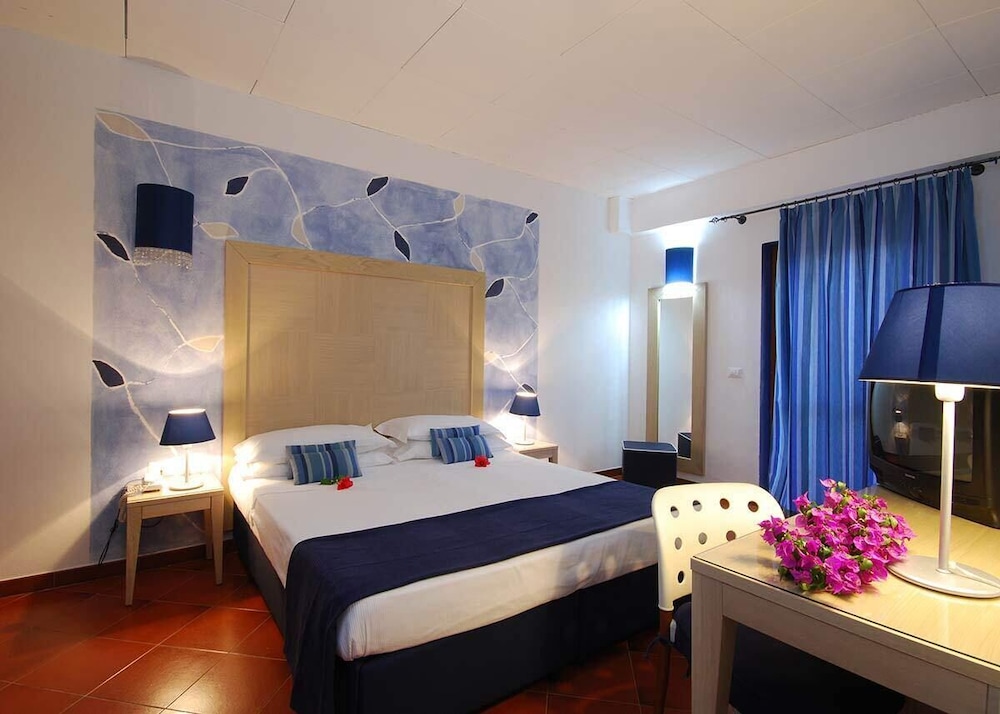 

Catania - Stintino - Cala Rosa Club Hotel