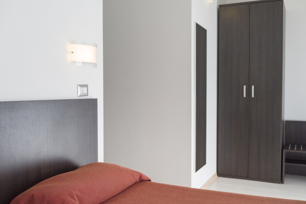 

Alghero - Torino - Hotel Sharing