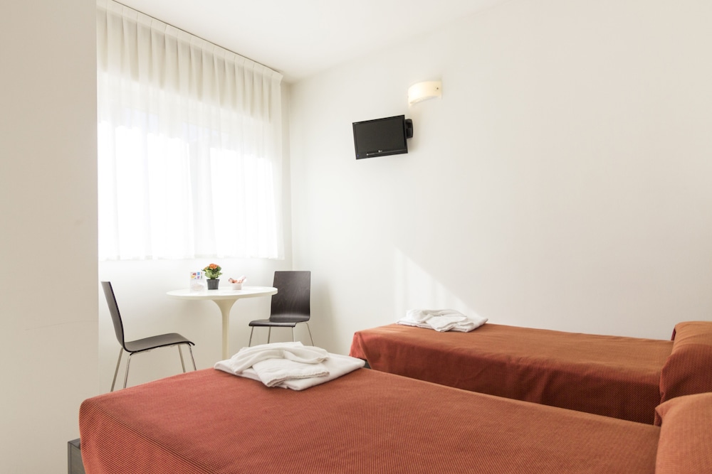 

Bari - Venaria Reale - Hotel Sharing