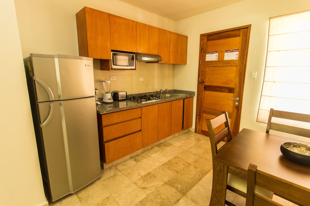 

Roma - Puerto Aventuras - Coral Maya Stay Suites