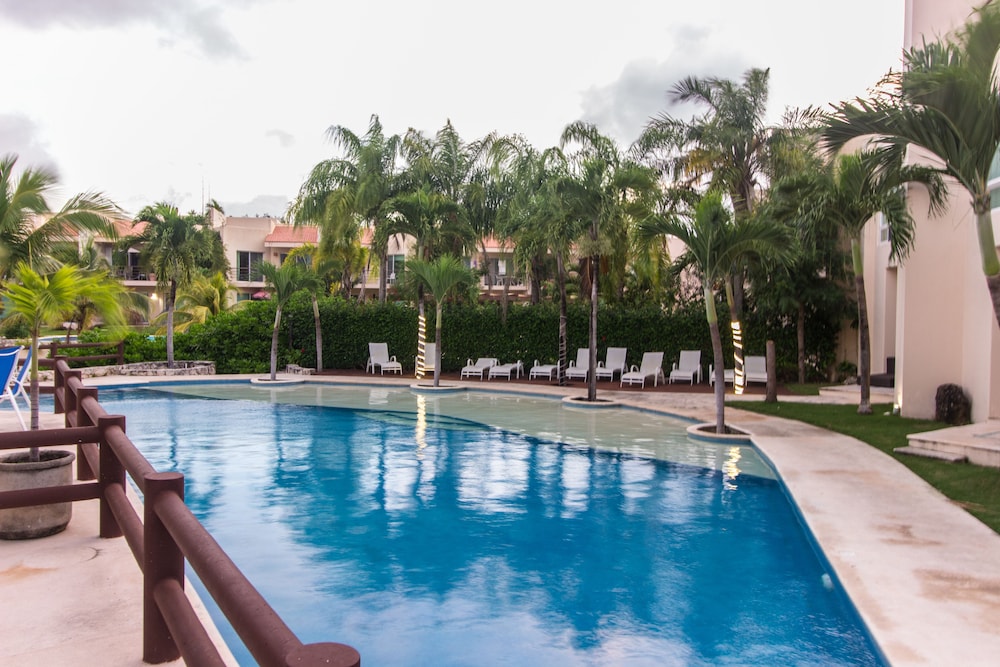 

Genova - Puerto Aventuras - Coral Maya Stay Suites
