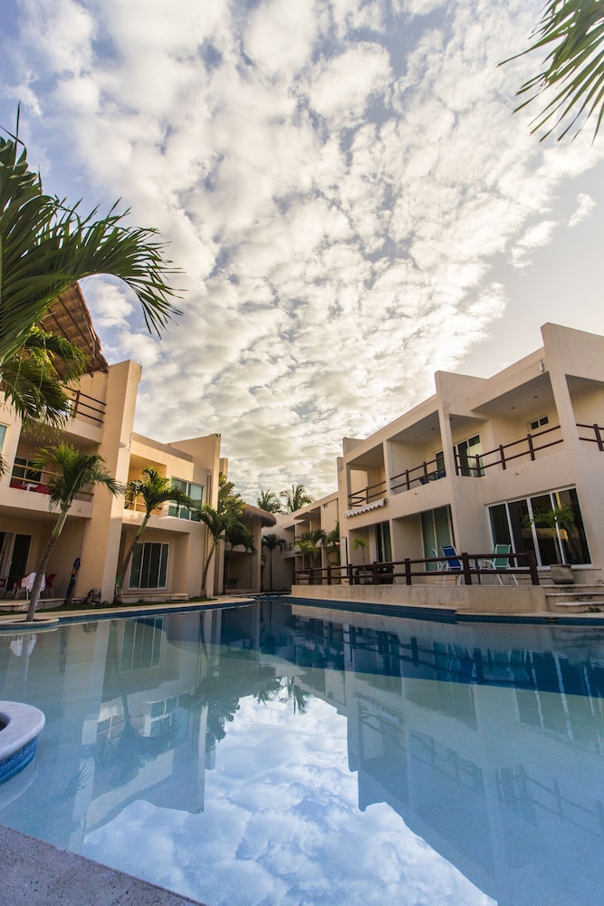 

Roma - Puerto Aventuras - Coral Maya Stay Suites
