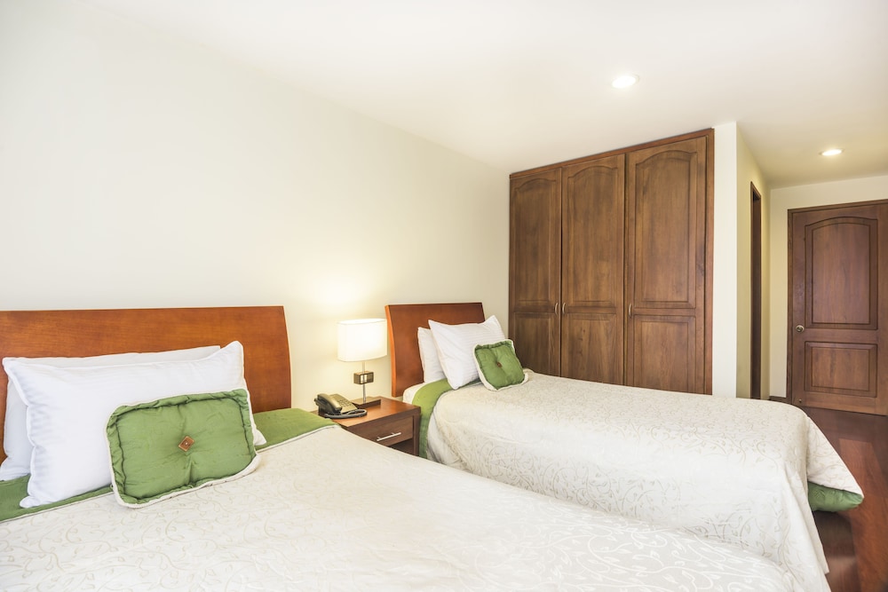 

Roma - Bogota - Hotel Portofino