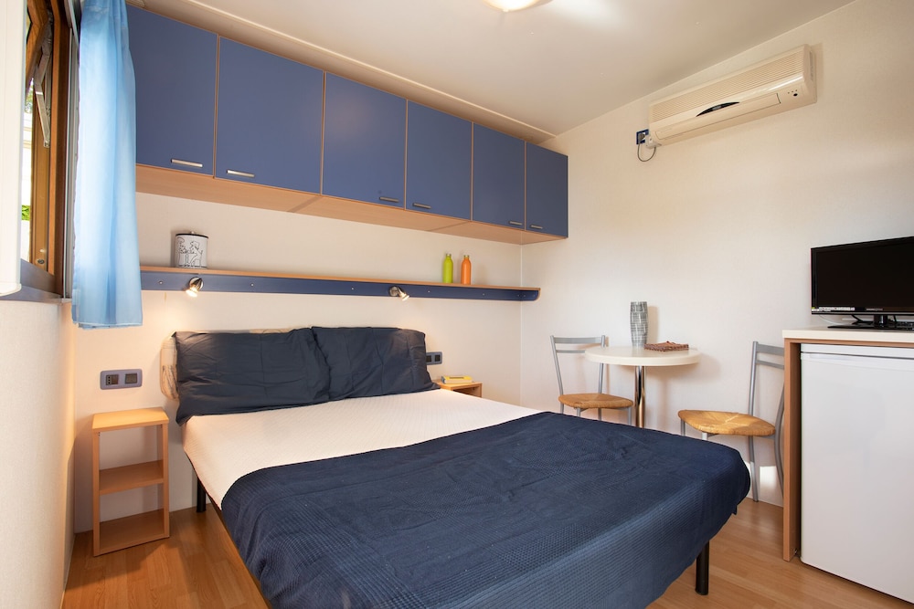 

Verona - Vignola Mare - Camping Village Baia Blu La Tortuga